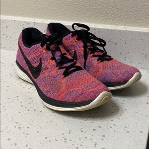 NIKE flyknit lunar 3